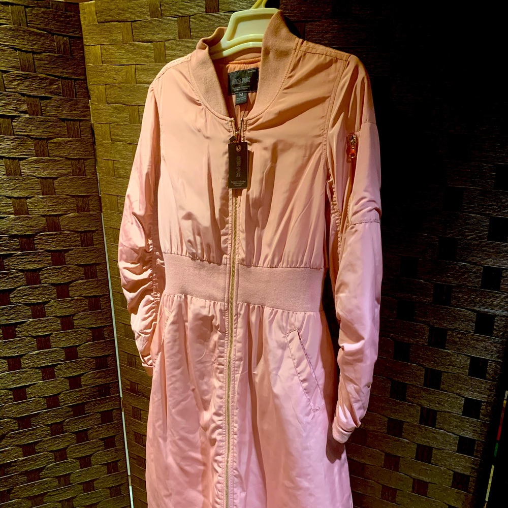 Full length bomber jacket 🤯💃🏽